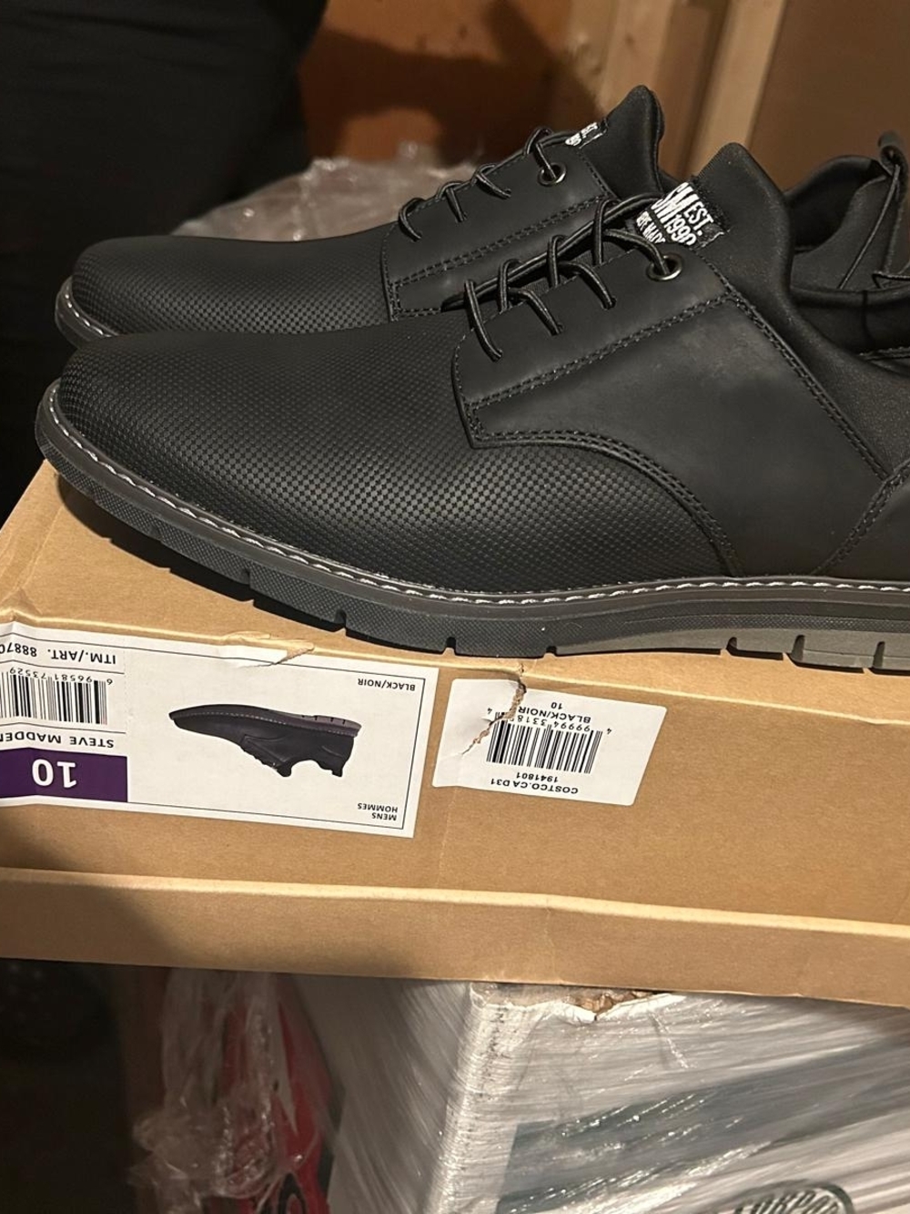 Steve Madden Matte Black Lace-Up Derby Shoes